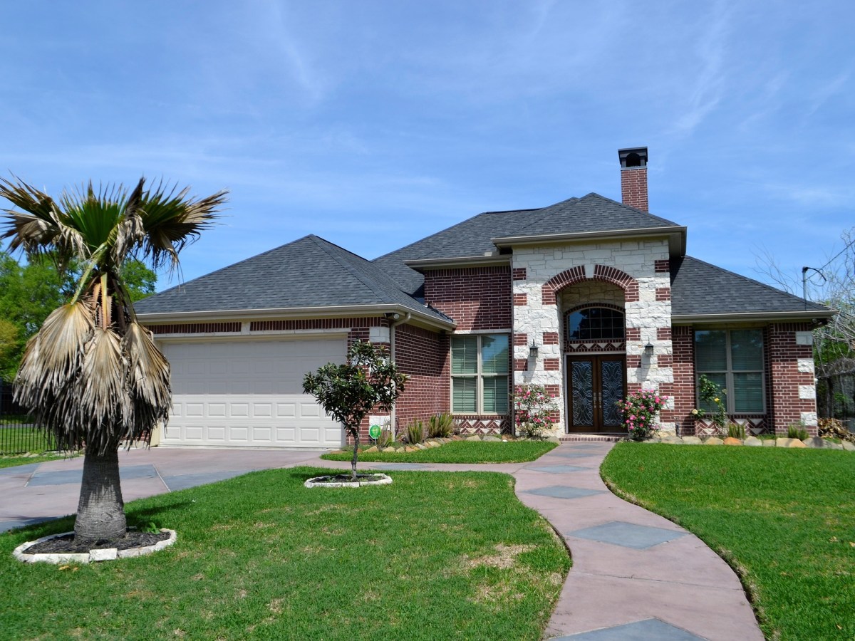 Leasing Your Rental Property Made Easy: The Benefits of Using a Realtor for MLS Advertising, Tenant Screening, and&nbsp;More